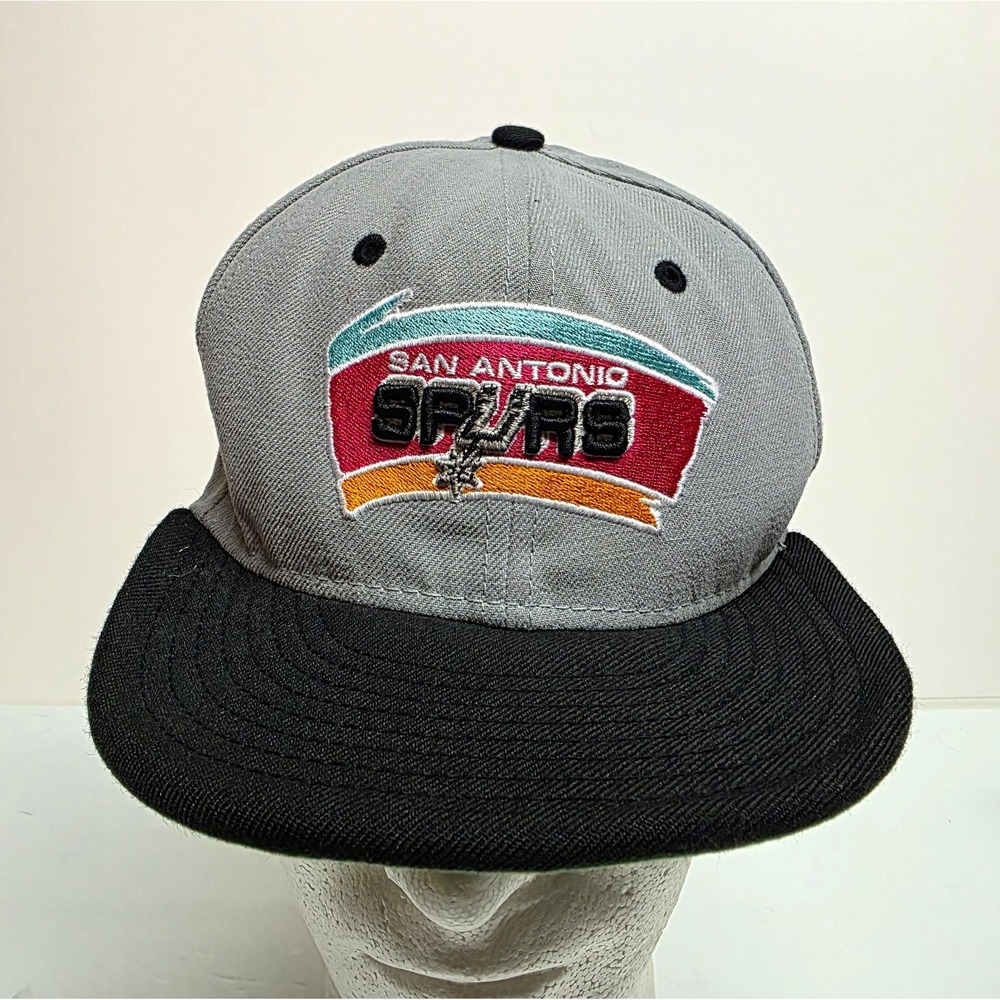 New Era NBA San Antonio Spurs 9FIFTY Hardwood Snapback Hat Gray/Black Youth Cap